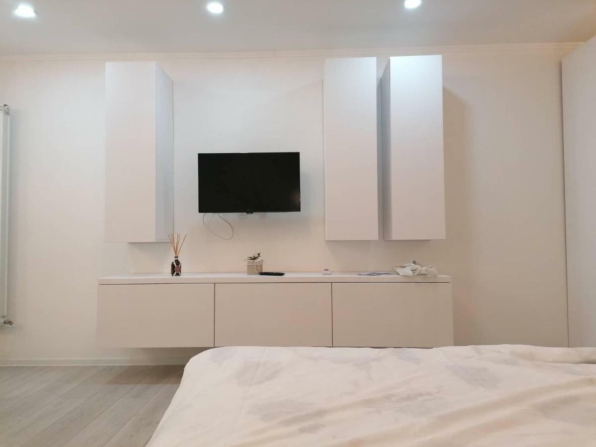 White Studio Lejlighed Cluj-Napoca Eksteriør billede